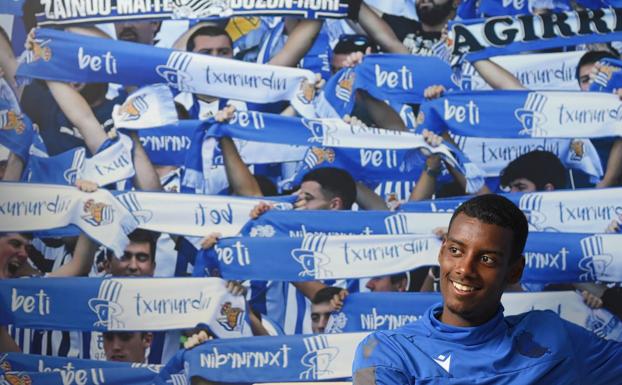 Isak: «No les presto mucha atención a los que me comparan con Ibrahimovic»