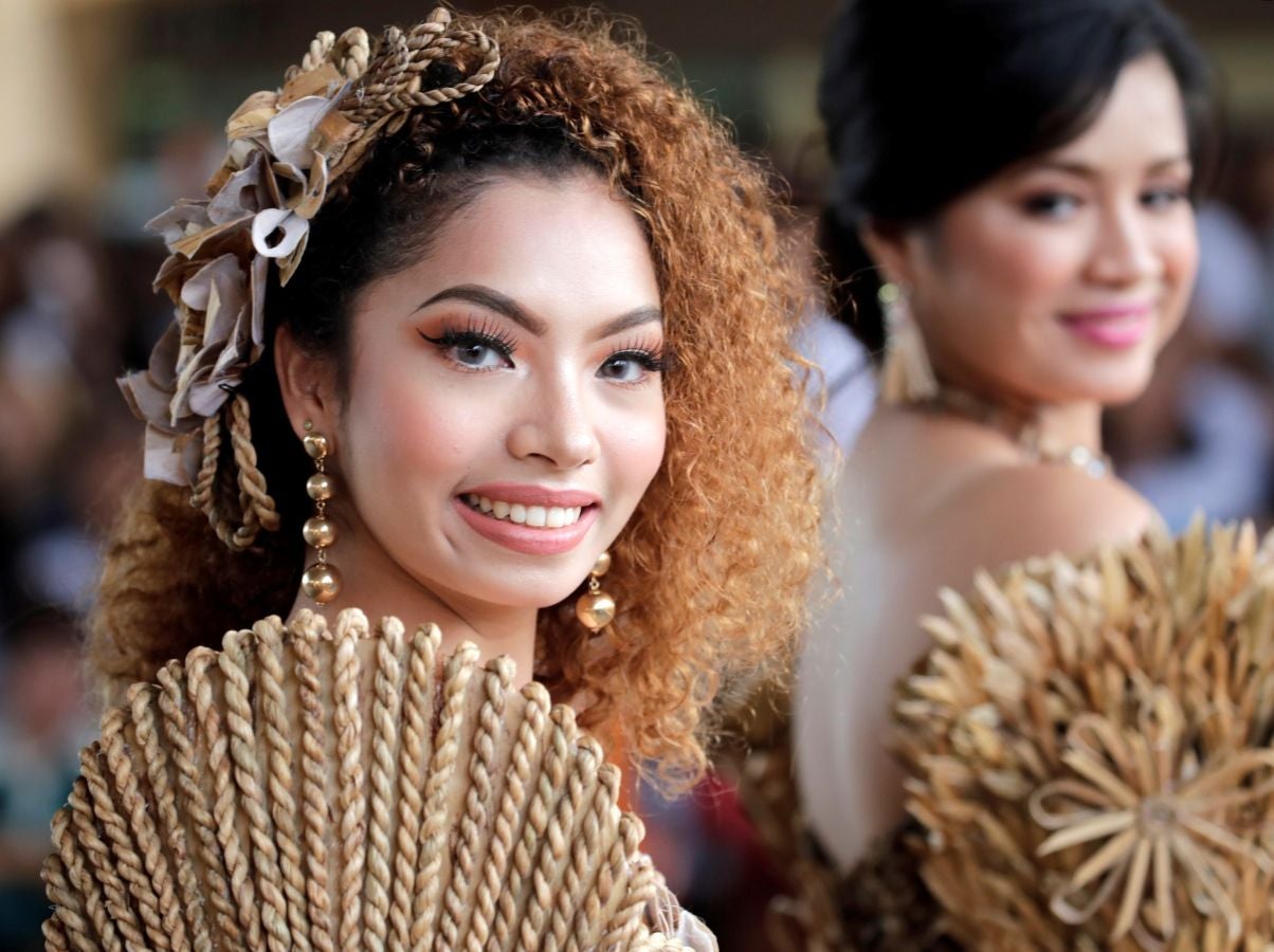 Nenúfares transformados en vestidos