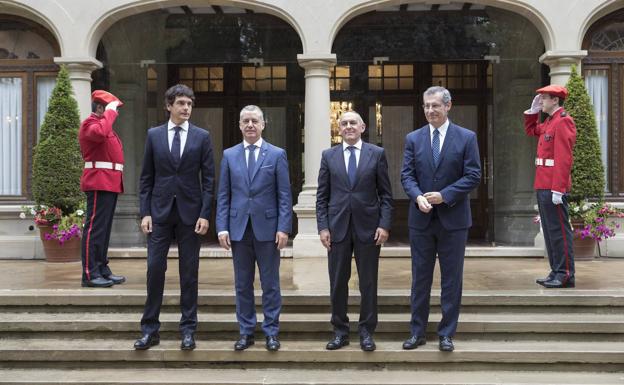 Gobierno y diputaciones retomarán la reforma del reparto de ingresos que perjudica a Gipuzkoa