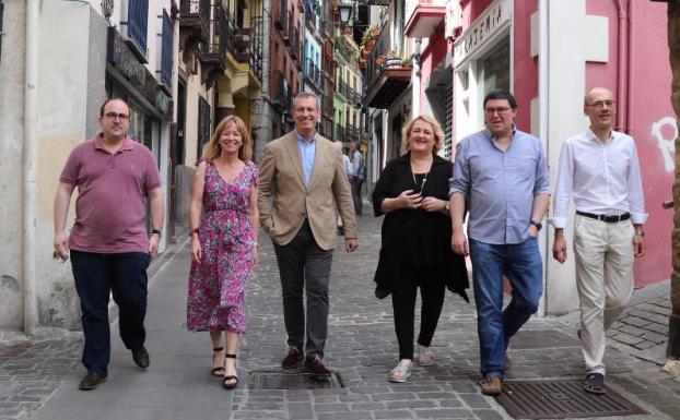 Olano subraya el «compromiso» del PNV por «construir una nación que no deje a nadie atrás»