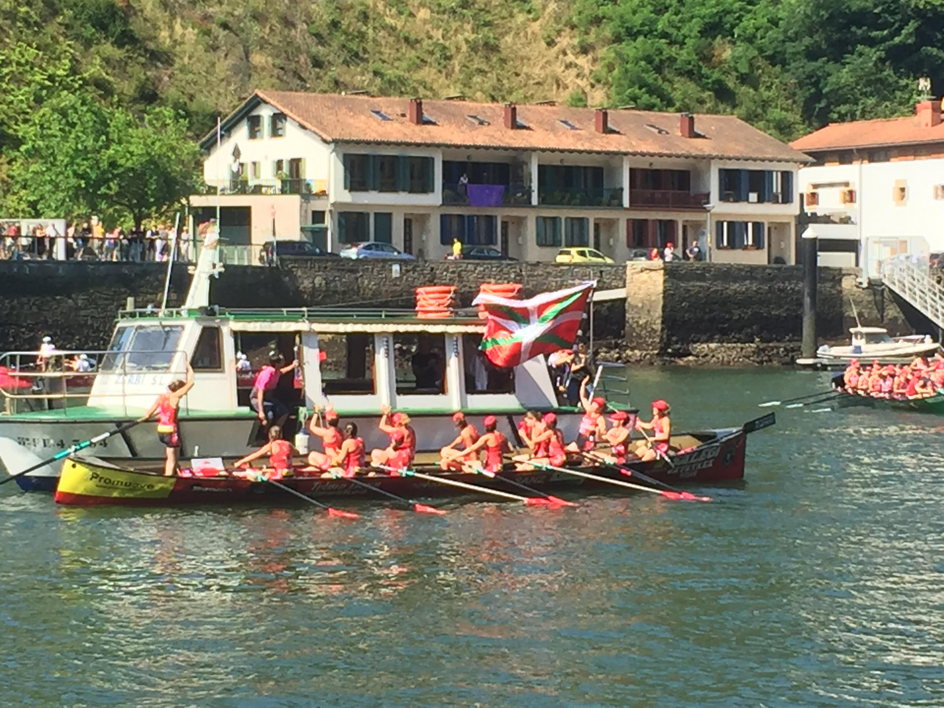 Victoria y liderato de Zumaia en Pasaia