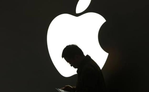 Apple suspende el programa por el que terceros escuchaban tus conversaciones con Siri