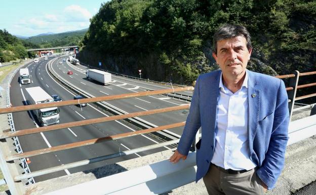 Jesús María Zubiaga: «Estamos preparados si el G-7 obliga a cerrar la frontera y tenemos que evacuarla»