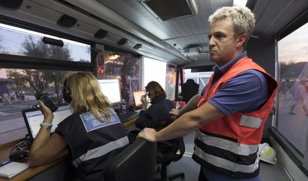 1.000 personas sostienen la fiesta tras los focos