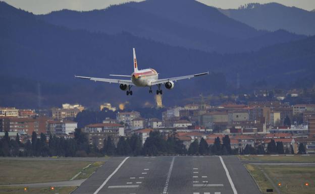 Se mantienen los paros de Iberia en Loiu tras no alcanzarse un acuerdo