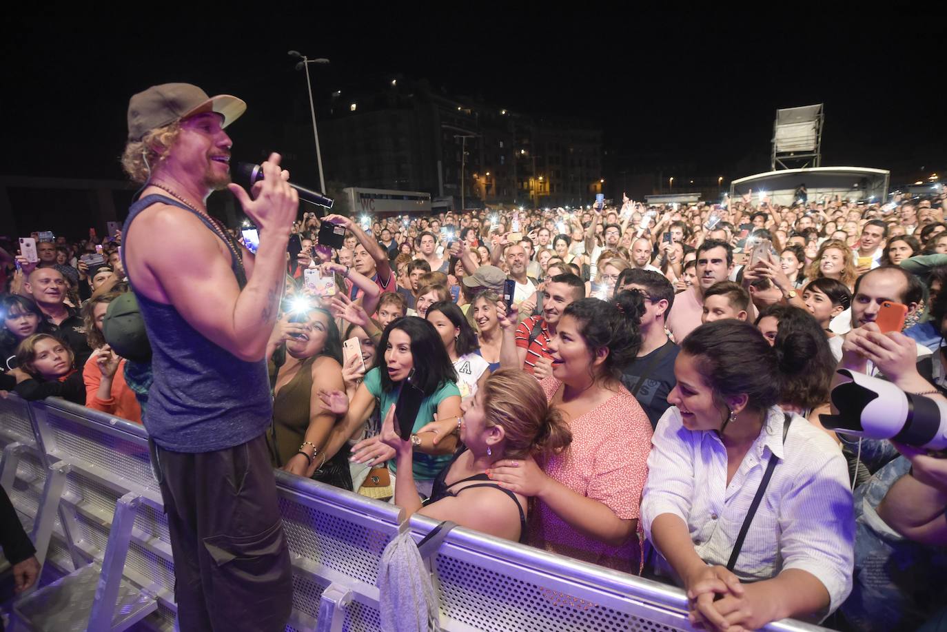 Macaco cerró con éxito los conciertos de Sagüés