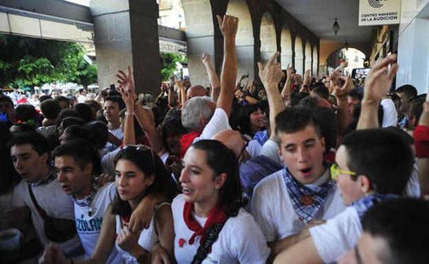 Contratan a un conductor para ir de fiesta a Tafalla y da positivo en un control