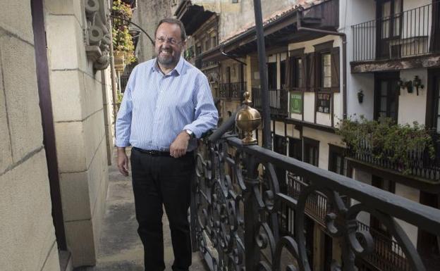 Txomin Sagarzazu: «Tanto el Alarde como la compañía Jaizkibel tienen toda la legitimidad y hay que respetarlo»