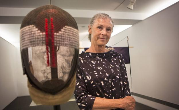 'Perséfone no habla', una invitación a viajar al origen y a mirar de otra manera