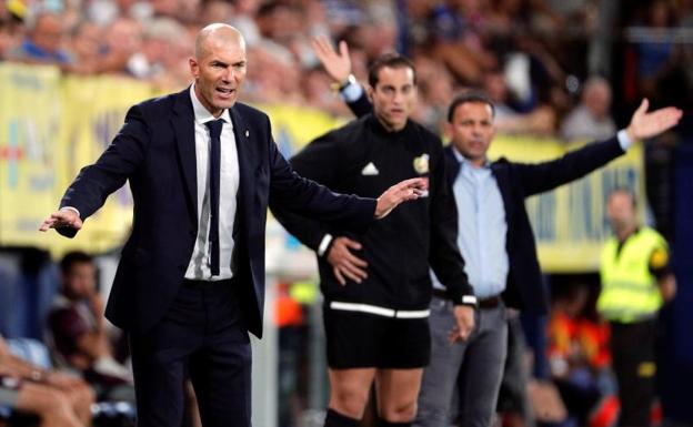 Zidane busca soluciones tras asumir que no tendrá su piedra angular