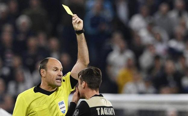 Mateu Lahoz, el árbitro del Real Sociedad-Atlético