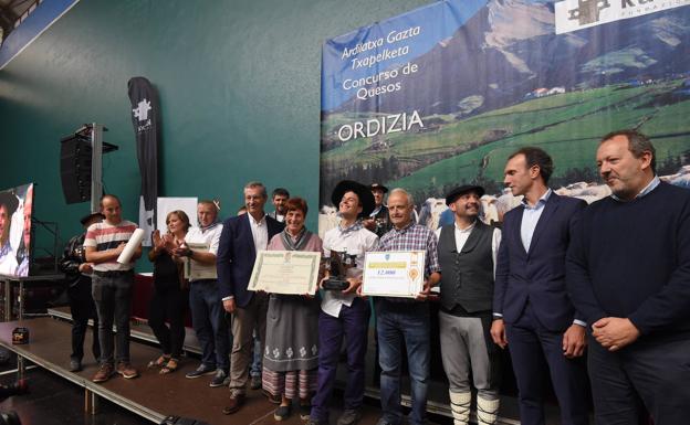 El queso de Julen Arburua, el mejor del año en Ordizia