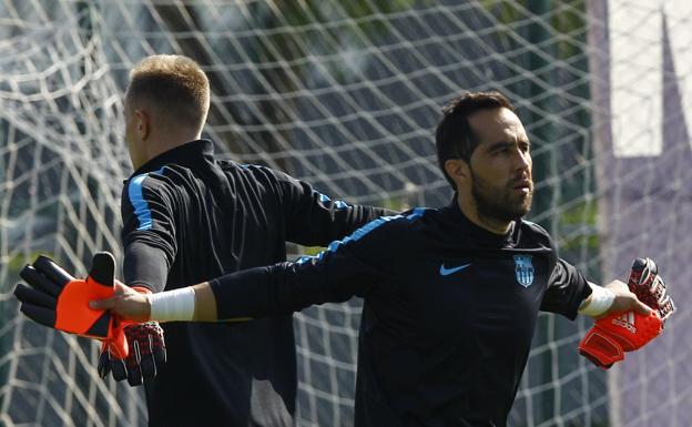 El TS rechaza la demanda de Claudio Bravo en la que pedía 1,3 millones de euros a la Real Sociedad