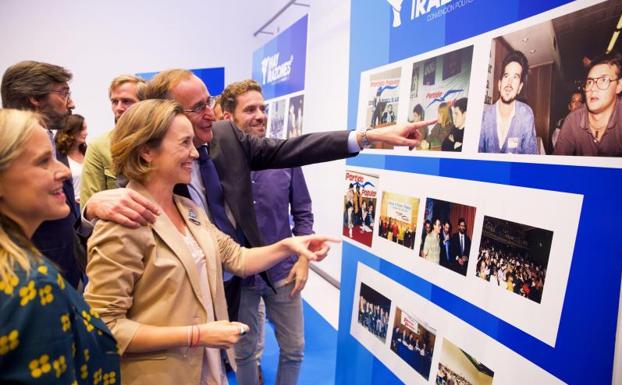 Sémper responde a Álvarez de Toledo: «Mientras algunas caminaban sobre mullidas moquetas, otros nos jugábamos la vida»