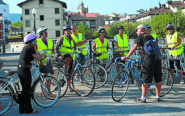 Edición anterior de uno de los cursos sobre el uso urbano de la bicicleta./F. DE LA HERA