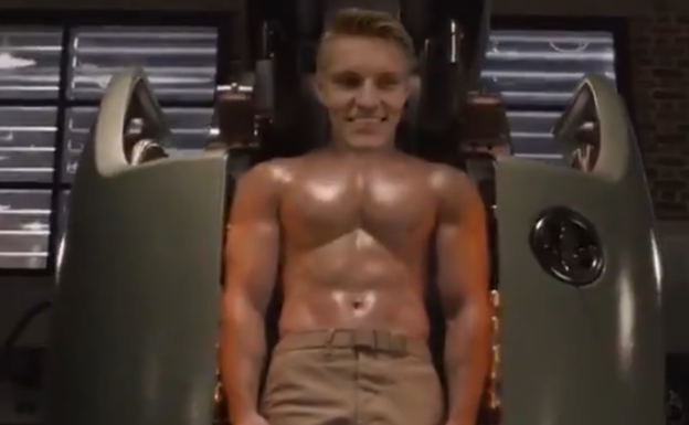 Martin Odegaard se transforma en un Hércules vikingo