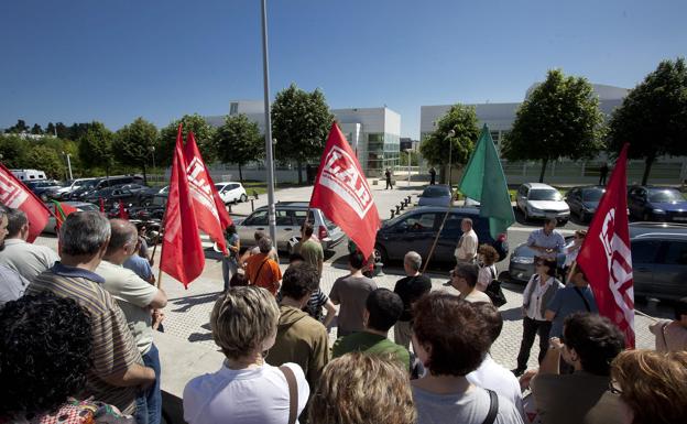 ELA, LAB y UGT anuncian cuatro nuevas jornadas de huelga en el sector de Artes Gráficas de Gipuzkoa