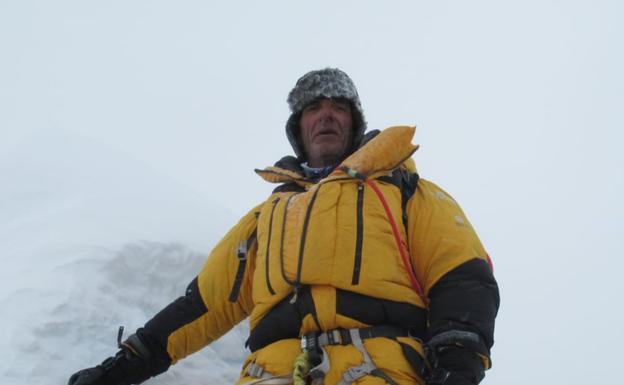 Iñigo Castiñeyra logra su segundo ochomil del año