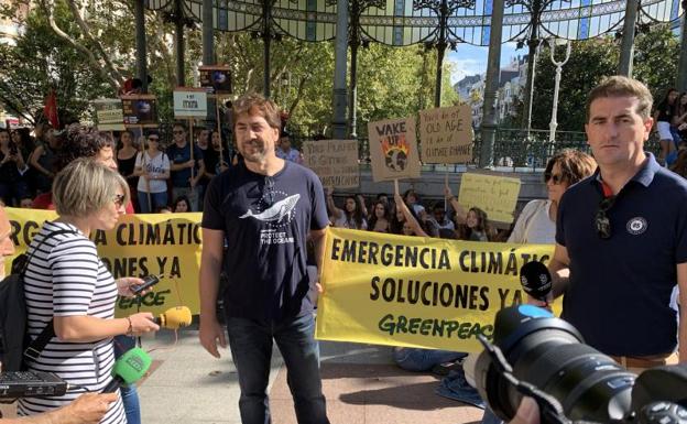 Javier Bardem se suma en Donostia al grito de «no hay planeta B»
