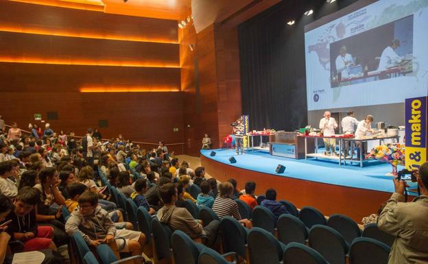 Los adolescentes toman Gastronomika