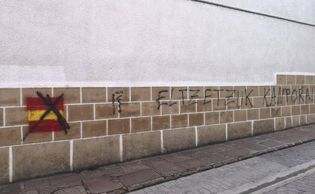 Guardias civiles denuncian «acoso» a sus hijos en el colegio de Bera por la fiesta del 12 de Octubre