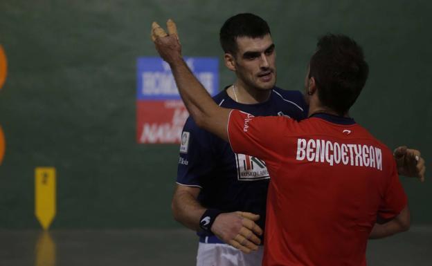 Una apisonadora llamada Ezkurdia