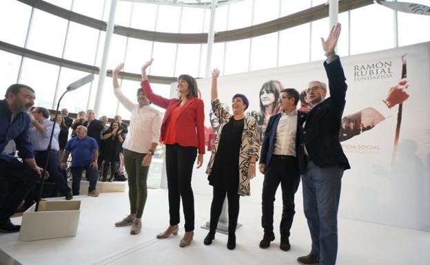 Mendia apuesta por un Gobierno de Sánchez «comprometido con el desarrollo del autogobierno vasco»