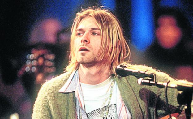 El cárdigan que llevó Kurt Cobain en el 'MTV Unplugged' de Nirvana, se subasta por 334.000 dólares