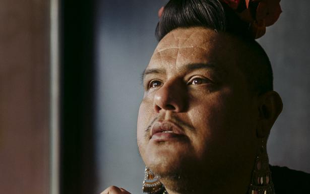 Dorian Wood, artista: «Intento que el espíritu de Chavela entre por mi cuerpo para transmitir su legado»