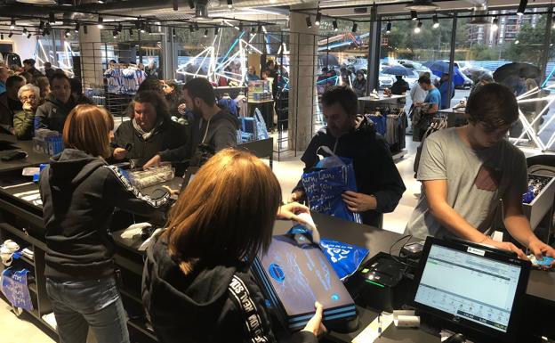 'Tsunami' de ilusión por una camiseta única