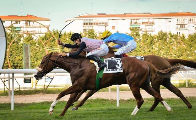 Borja Fayos gana tres carreras pero Vaclav Janacek responde con cuatro