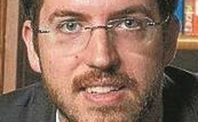 «La dimisión de Rivera le honra porque ha asumido su responsabilidad»