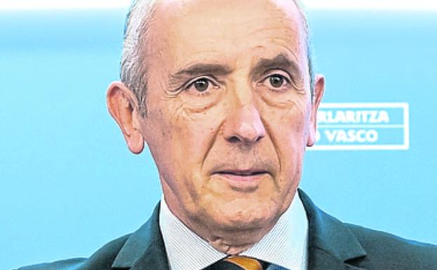 El Gobierno Vasco abre la puerta a un acceso especial para sus interinos
