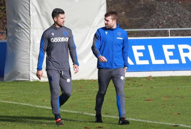 Asier Illarramendi ya pasea y corretea en Zubieta