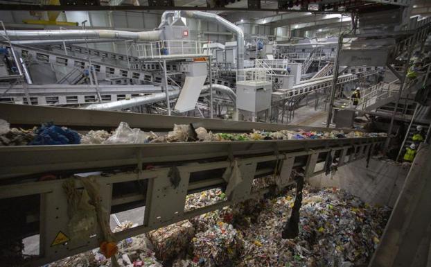 La incineradora empezará a tratar los primeros residuos la próxima semana
