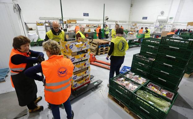 El Banco de Alimentos de Gipuzkoa recoge menos alimentos que el año pasado