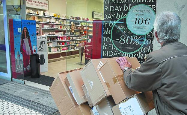 El boom del 'Black Friday' provocará el reparto de 200.000 paquetes en siete días en Gipuzkoa