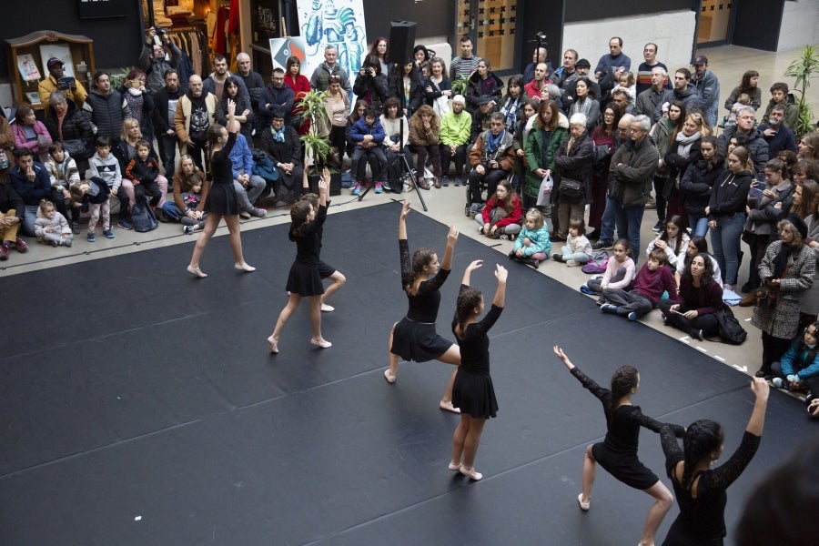 Homenaje a las víctimas del sida en Donostia