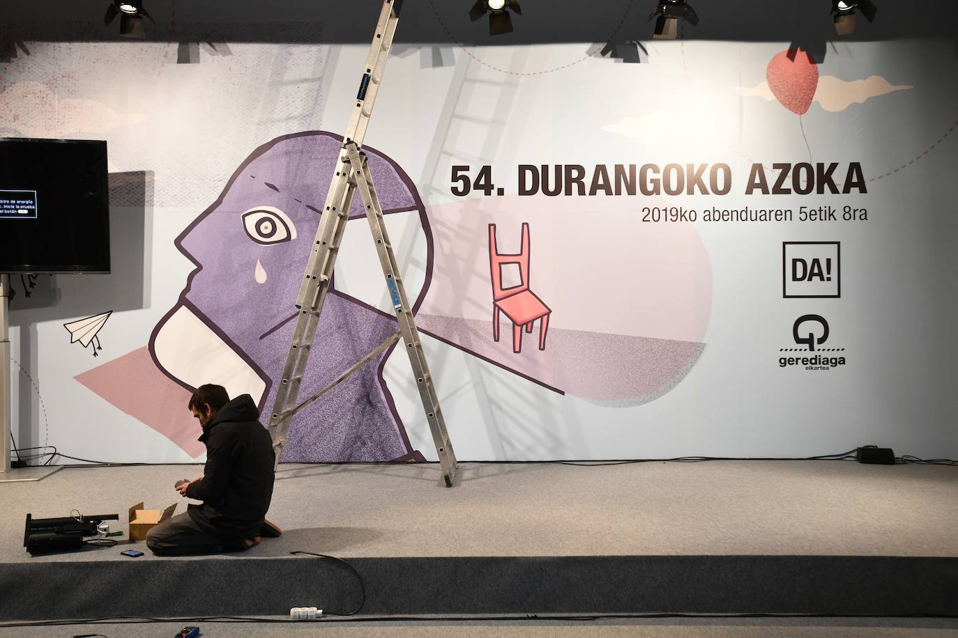 Landako Gunea jantzi dute