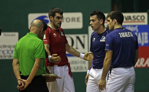 Jaka riñe con las chapas pero gana