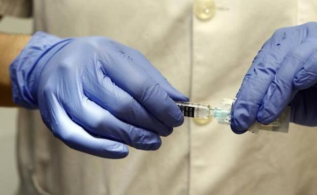 Los grupos antivacunas y los viajes reavivan enfermedades como la rabia que se creían controladas