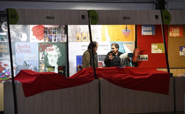 Hamarretik lauk ez dute euskarazko liburu bakar bat erosten urtean zehar