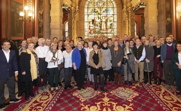 «Gracias por estar al servicio de la ciudadanía guipuzcoana durante años»