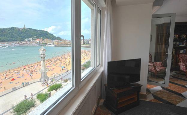 Una sentencia falla en contra de Donostia y considera «nula» la norma de pisos turísticos