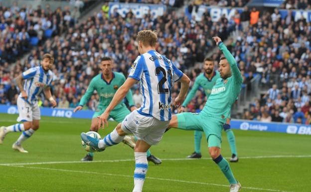 Uno a uno de los jugadores de la Real frente al Barcelona