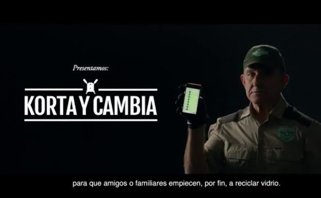 Korta te echará la bronca por WhatsApp si no reciclas el vidrio