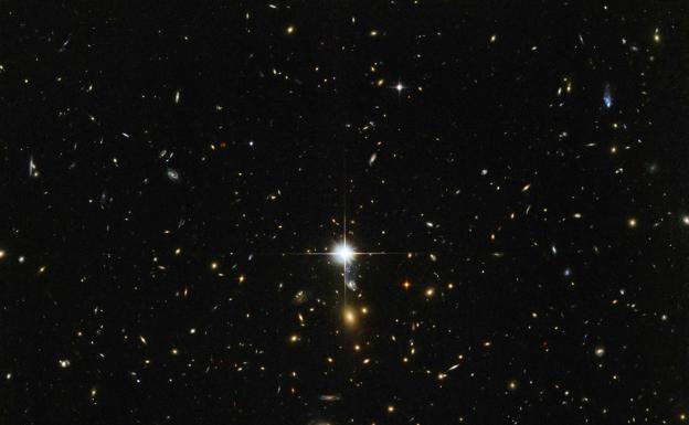 Comprueban que las galaxias viejas y masivas siguen formando estrellas