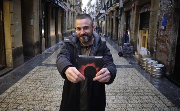 Eñaut Elorrieta: «Baretasunetik emozioa lortzen saiatu naiz»