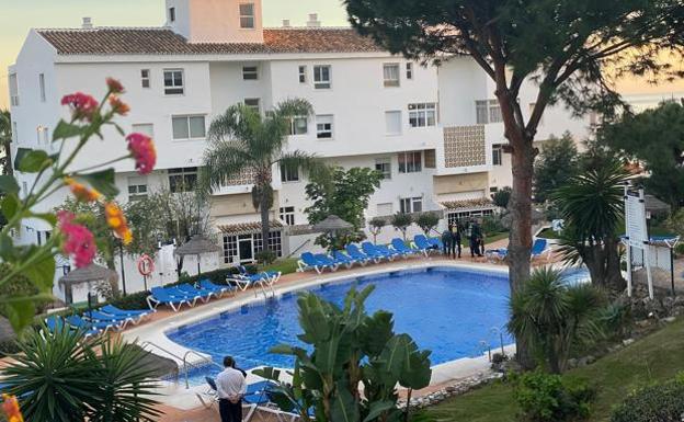 Mueren dos menores y su padre ahogados en una piscina en Mijas