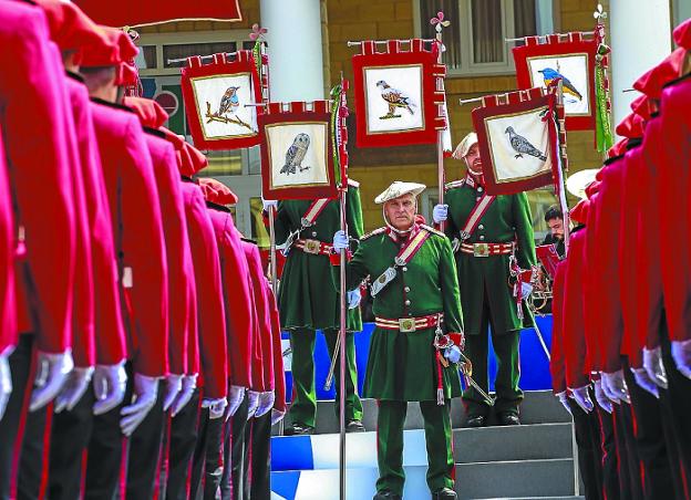 La Ertzaintza honra a sus pájaros